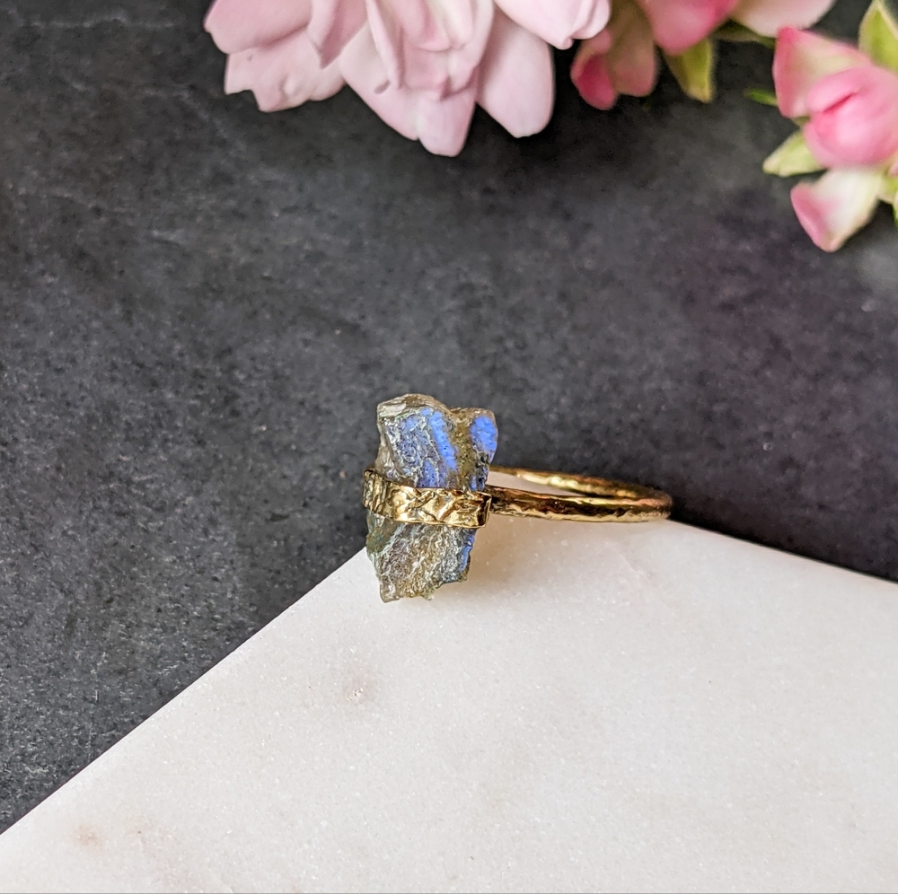 🦋LAST🦋 NWT Baizaar Rough Labradorite Ring